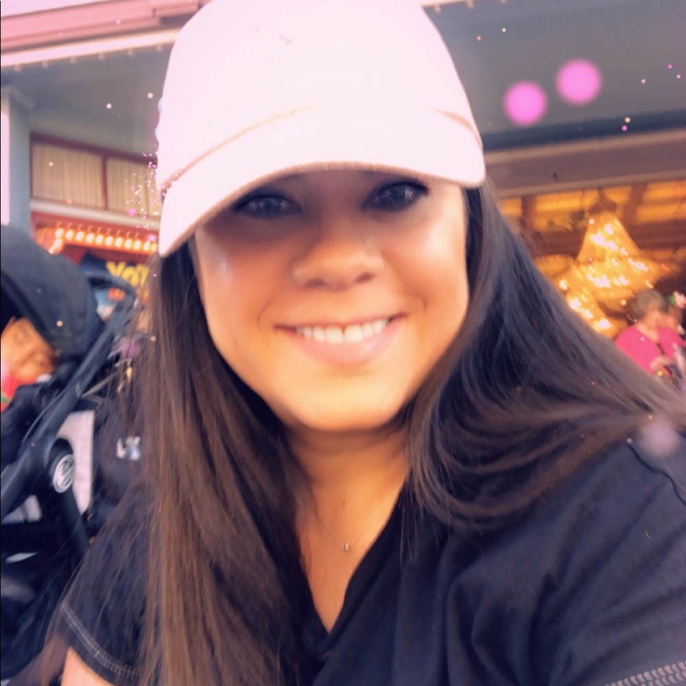 Meet your Posher, Lourdes